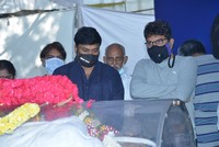 Chiranjeevi Pays Last Respcets to Sirivennela Sitaramasastri